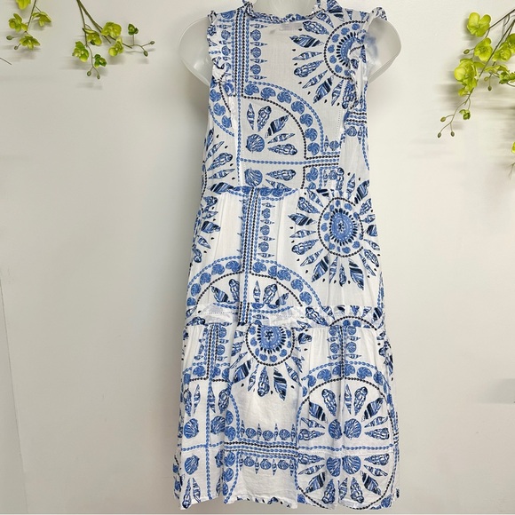 Vineyard Vines size medium blue & white v-neck dress, good worn twice condition - Picture 3 of 6